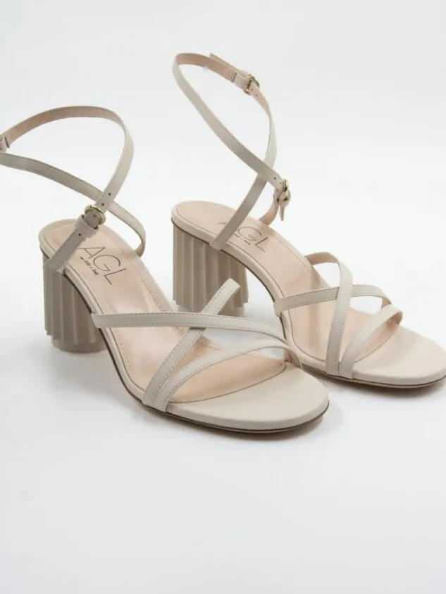 agl_pumps_dorica_m_straps_1-1.webp AGL pumps DORICA M STRAPS D684004PCK Cream White
