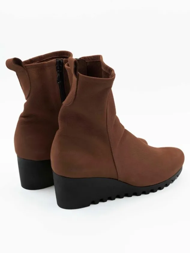 arche_ankle_boots_larazo__2-5.webp Arche ankle boots LARAZO Cognac