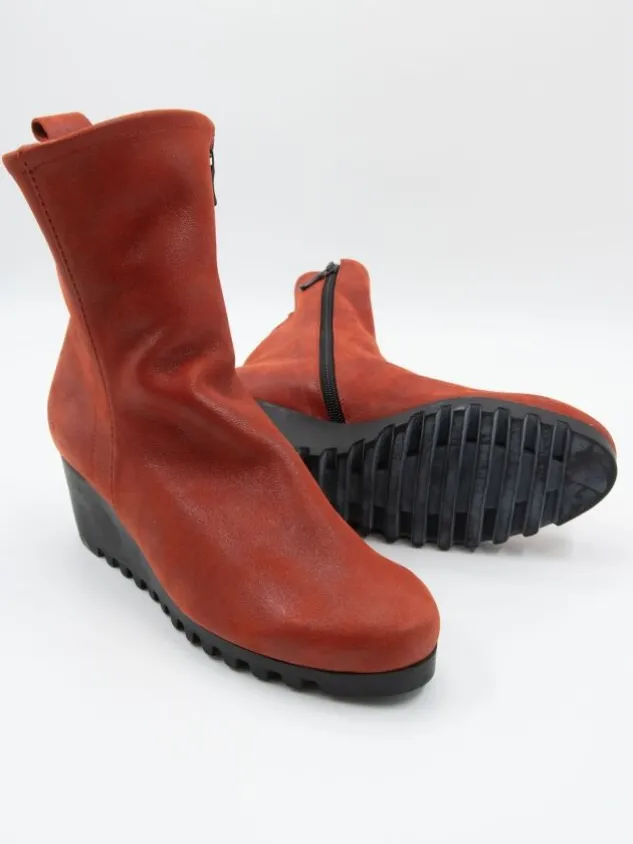 arche_ankle_boots_larazo__3-12.webp Arche ankle boots LARAZO Red