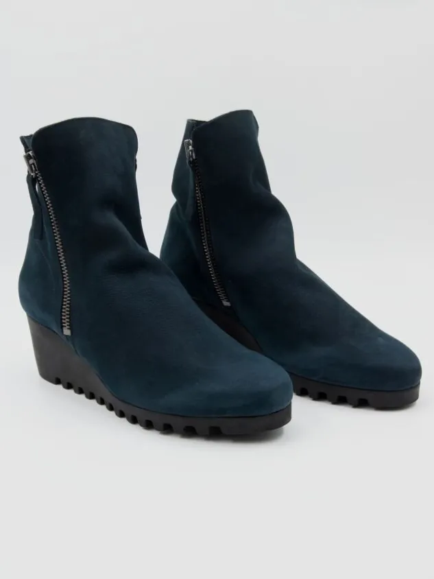 arche_ankle_boots_lazzhi__1-1.webp Arche ankle boots LAZZHI Blue