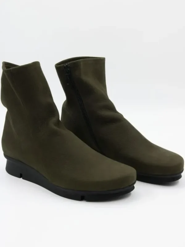 Arche ankle boots PADARO Green