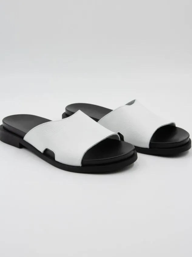 arche_sandals_makuzi_whit_1.webp Arche sandals MAKUZI White