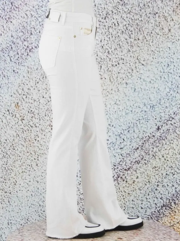 cambio_jeans_paris_flared_4-3.webp Cambio jeans PARIS FLARED 9059-0012-22 White