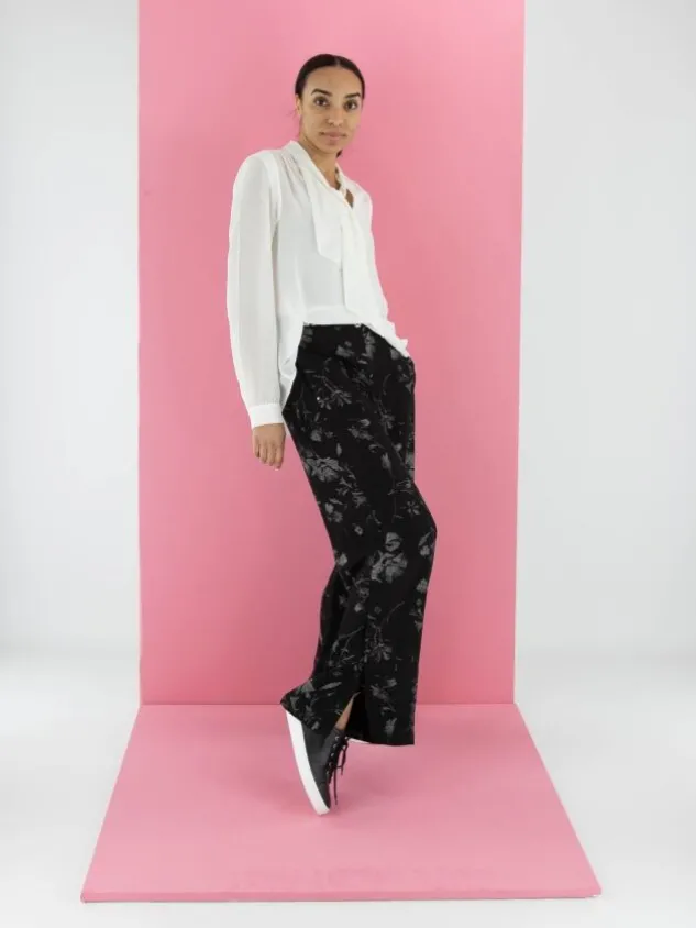 high_blouses_in_style_s_c_5.webp High blouses IN STYLE S50297 Cream White