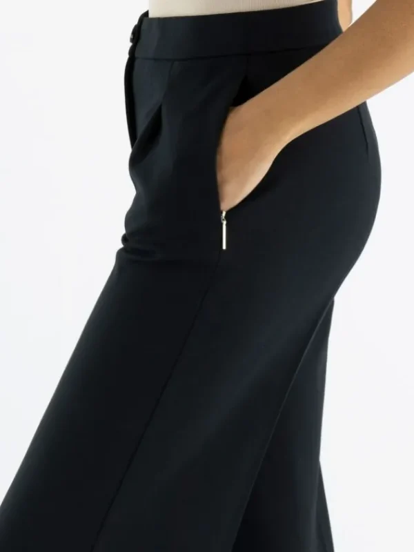 Marc Cain trousers WC 81.10 J42 Black