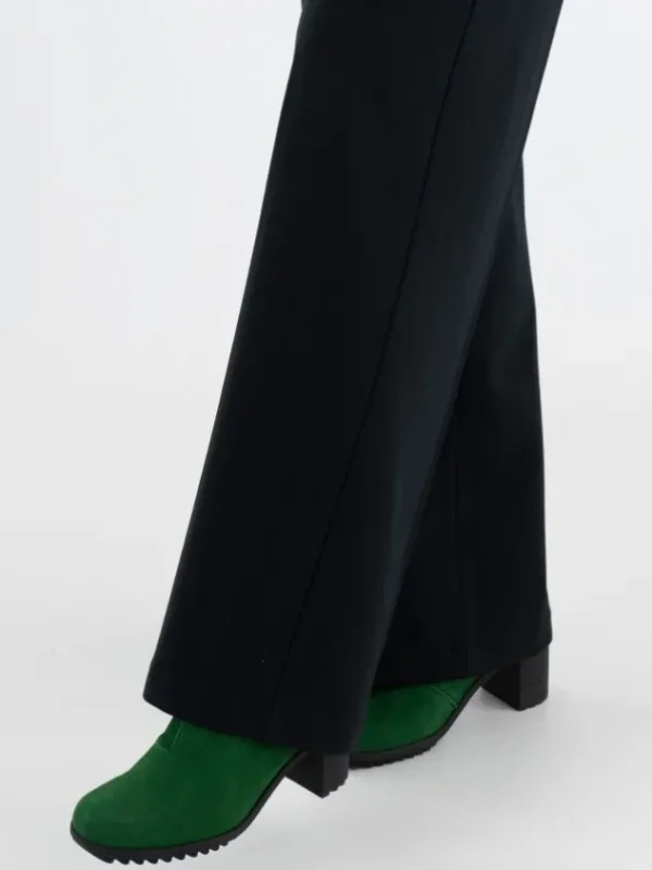 Marc Cain trousers WC 81.10 J42 Black