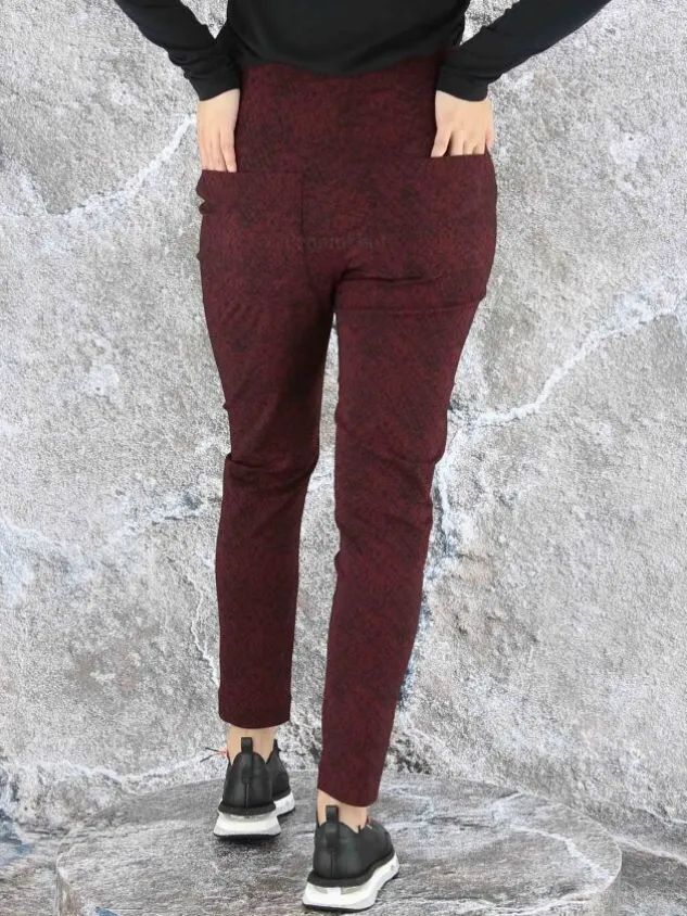 rundholz_trousers___red_3.webp Rundholz trousers 344 0113 Red
